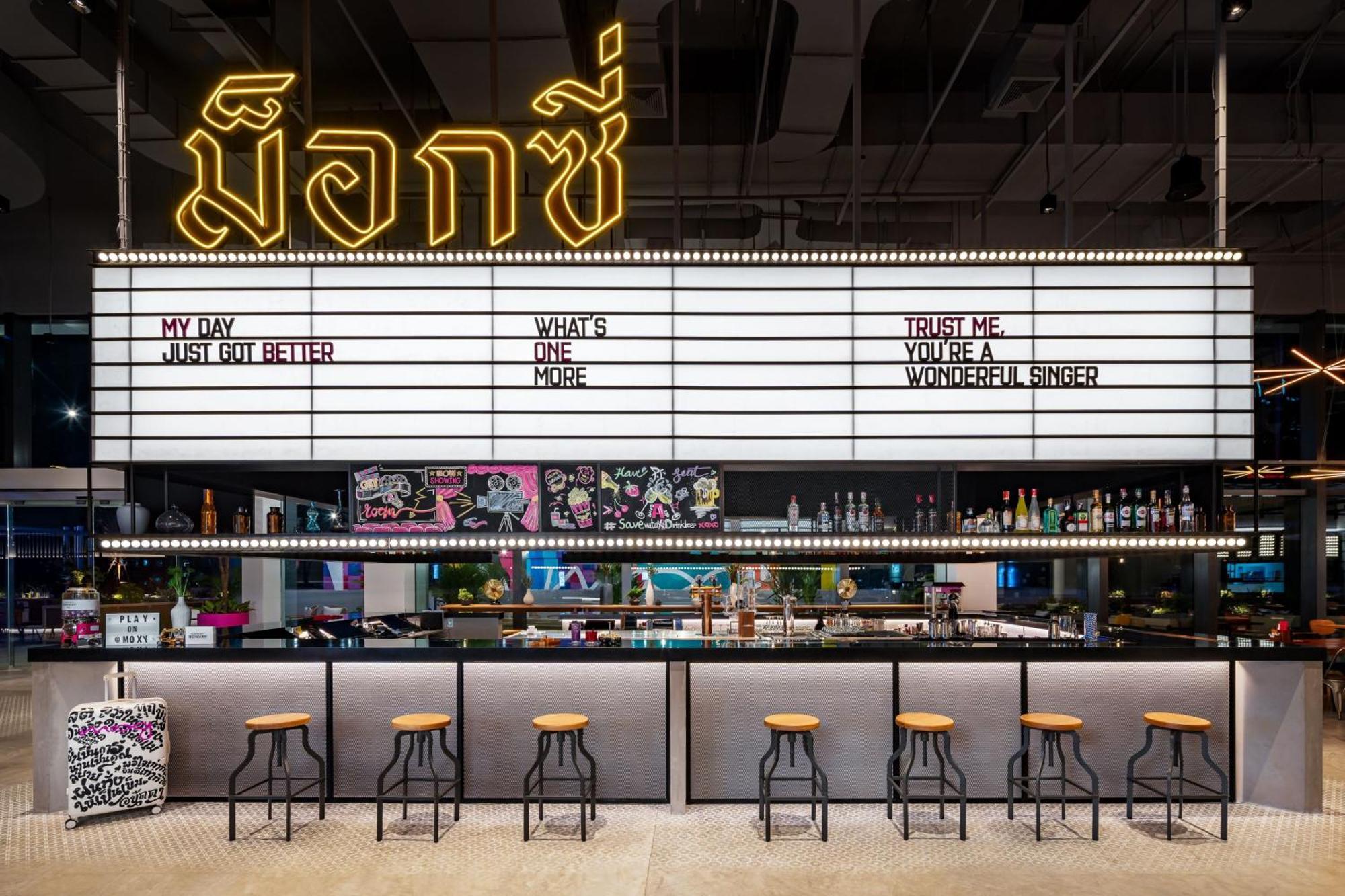 Moxy Bangkok Ratchaprasong Hotel Luaran gambar